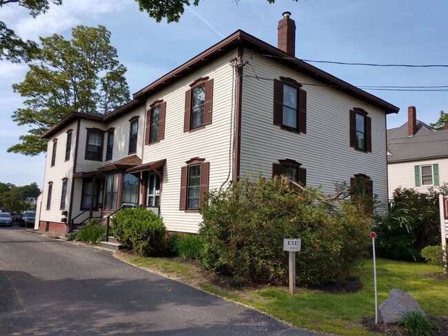 Building Photo - Thing Unit 9D