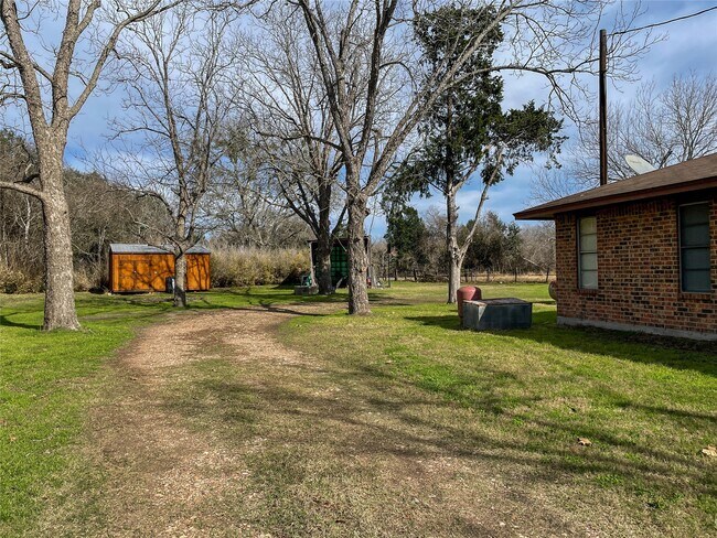 Photo - 401 Anderson Rd