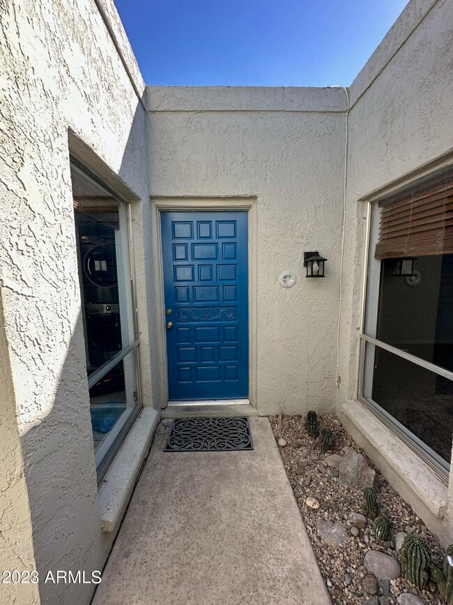 Photo - 821 E Orange Dr