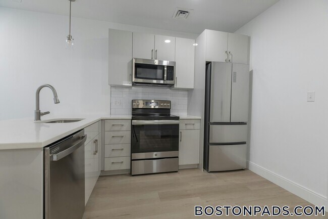 Photo - 1 Newcomb St Unit 302