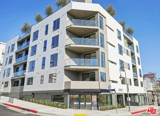 Building Photo - 10431 Santa Monica Blvd Unit 205