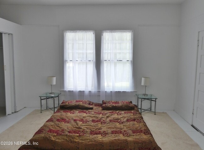 Photo - 209 S 4th St