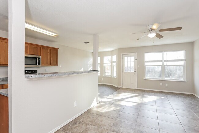 Photo - 1424 Pine Ln