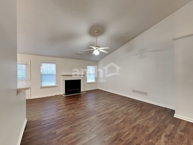 Photo - 41 Stallion Run