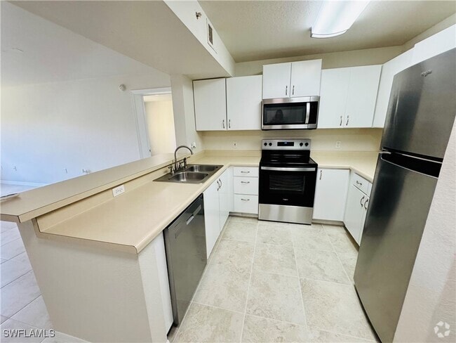 Building Photo - 8284 Key Royal Cir Unit 1334 Rental