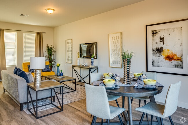 3 BR, 3 BA - 1840SF