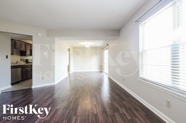 Photo - 85 Westridge Blvd
