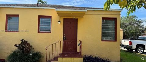 Building Photo - 1739 Moffett St Rental