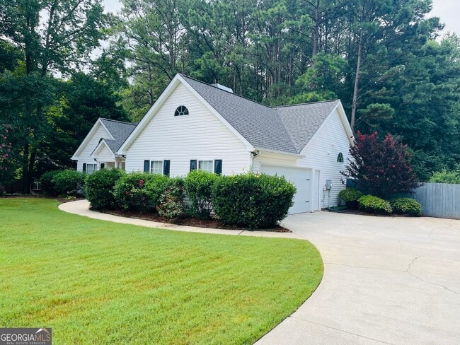 Photo - 145 Riverside Dr