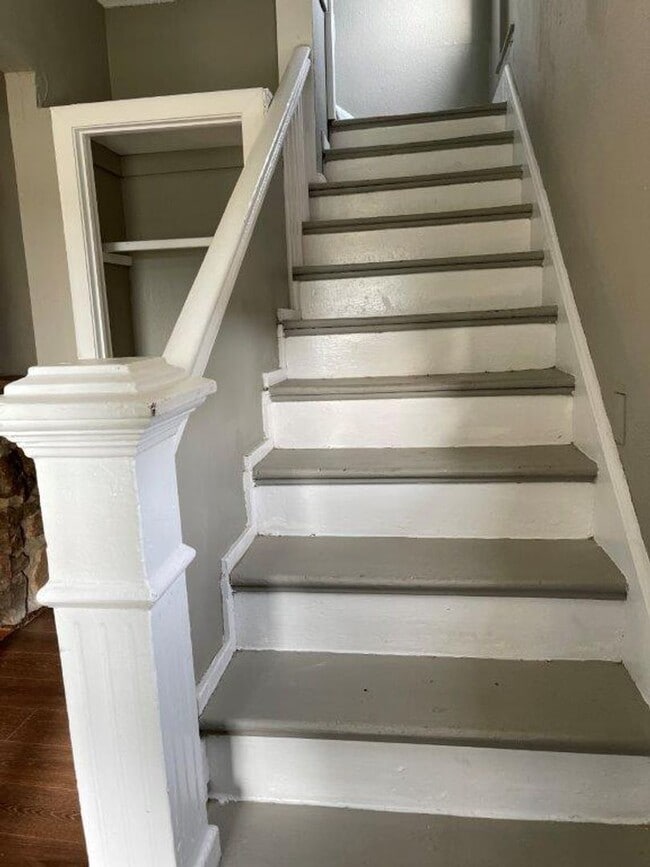 Photo - Charming 4 bed two story close to Plaza district!