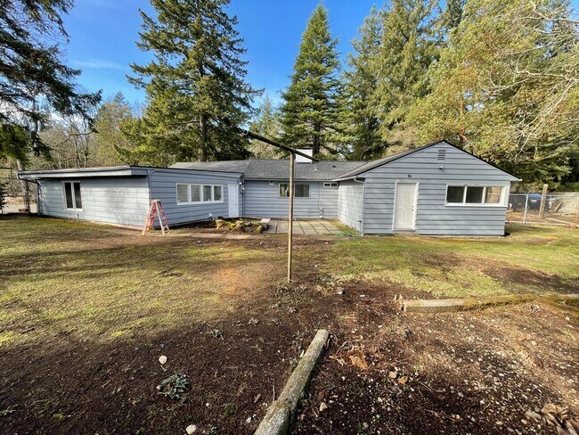 Photo - 12827 Glenwood Ave SW