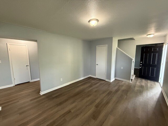 Photo - EAST SIDE 4 BR RECENTLY UPDATED! AVAILABLE NOW!