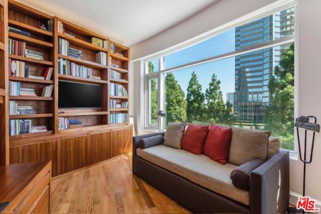 Photo - 1 W Century Dr Unit 4B