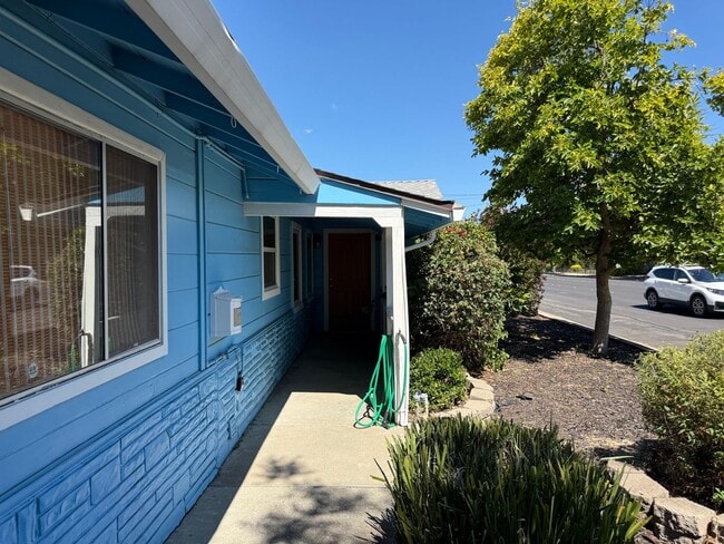 Photo - Pleasant Living in Pleasant Hill
