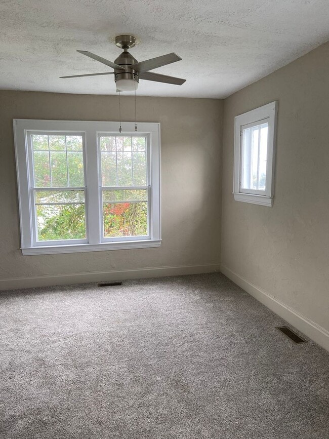 Photo - 1917 Market St