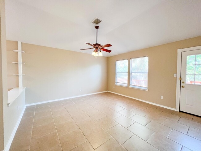 Photo - 1632 Jesse Guerrero Cir