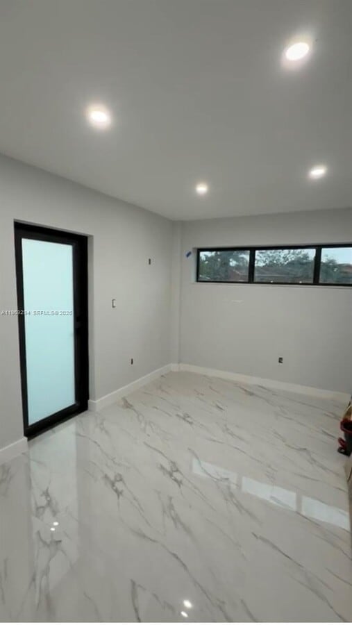 Photo - 1085 NW 191st St