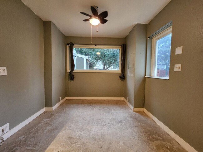 Photo - 112 10th St Unidad #B