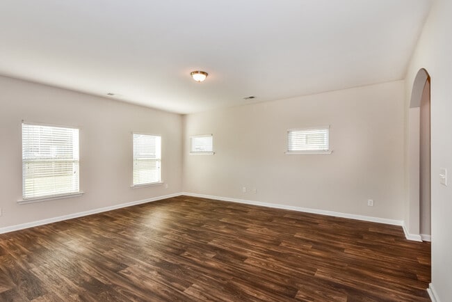 Photo - 316 Beacon Field Rd