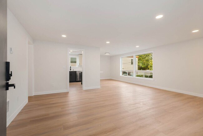 Photo - 6721 24th Ave NW Unidad 1