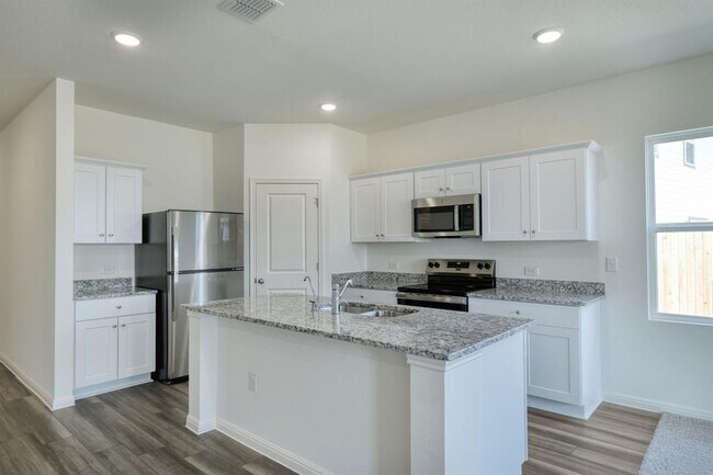 Photo - 125 Blazilmar Ln