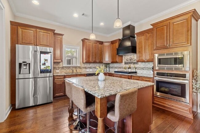 Photo - Luxury Living in The Oaks at Cotswold – 5BR Executive Home with Exceptional Amenities