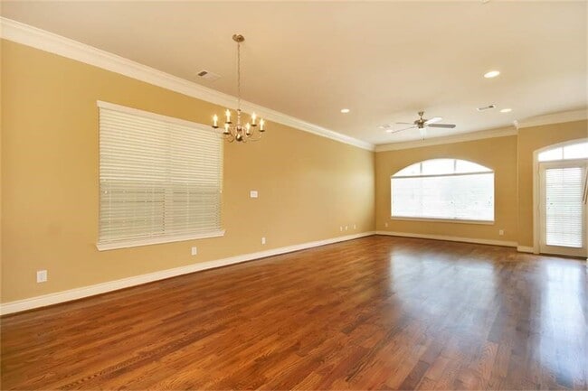 Photo - 1717 Spring St