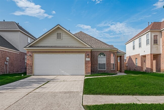 Building Photo - 12230 Hawthorne Hill Cir Rental