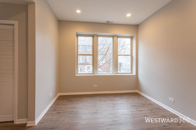 Photo - 4656 N Albany Ave Unit 1