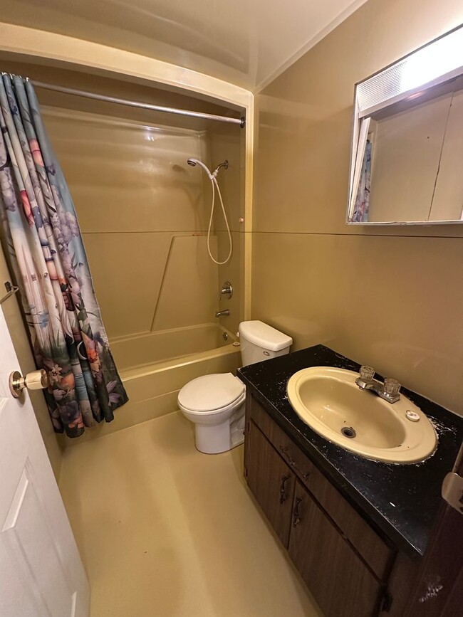 Photo - 1101 S 9th St Unit Apt. C