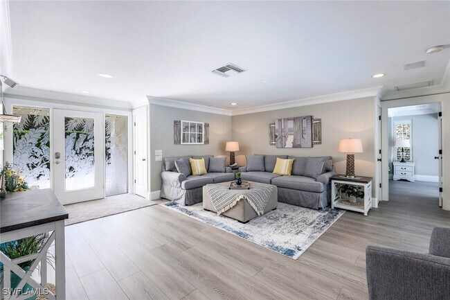 Photo - 723 Willowhead Dr