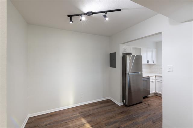 Photo - 5921 Gaston Ave Unit M