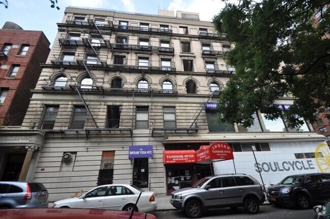 Building Photo - 171 E 83rd St Unit #5B Rental