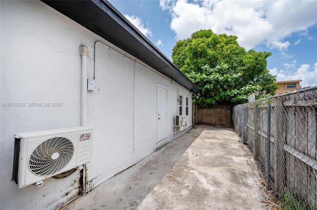 Photo - 9050 NW 31st Ave Unit 2