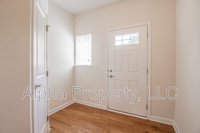 Photo - 305 Christiane Way