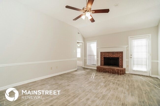 Photo - 6857 Dovefield Ln