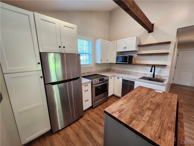 Photo - 1582 Chestnut Ridge Rd