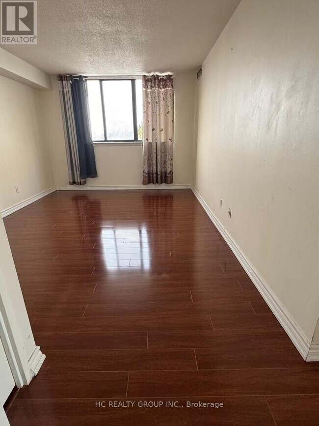 Photo - 55 Bamburgh Cir Unit 414