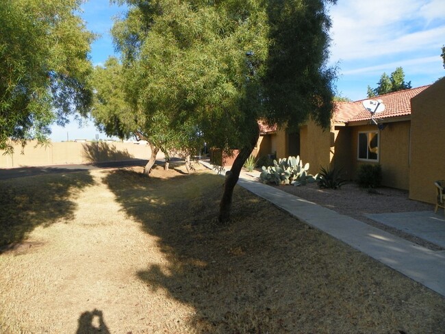 Photo - 2 Bedroom 2 Bath - 1 story Townhome - Shadow Mountain