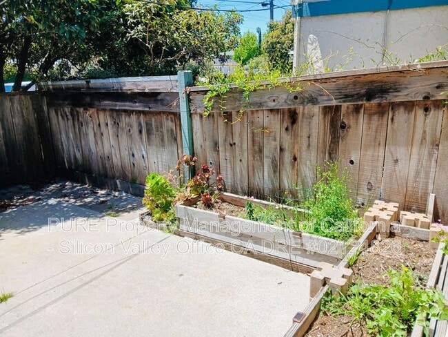 Photo - 5485 Soquel Dr