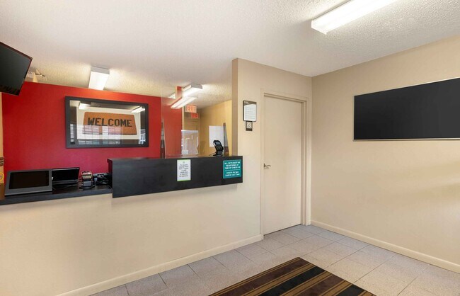 Furnished Studio-Chesapeake - Crossways Blvd.