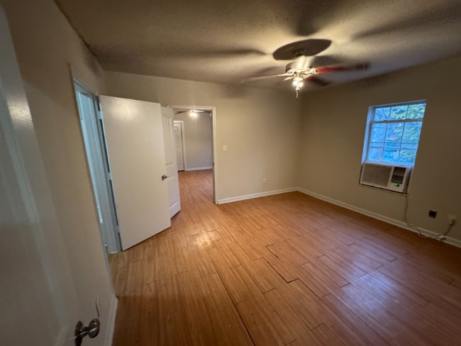 Photo - 426 Maple St