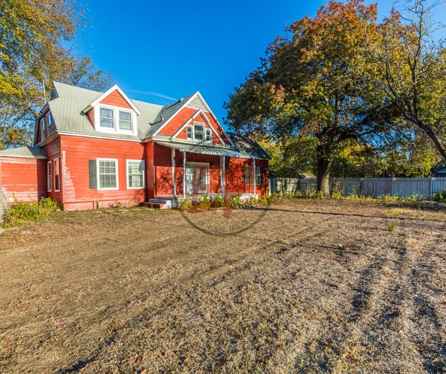 Building Photo - 516 N 31st St