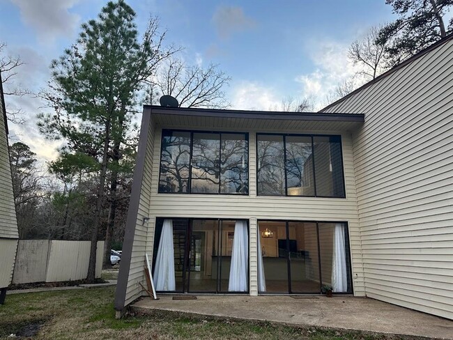 Building Photo - 24468 Country Clb Dr Rental