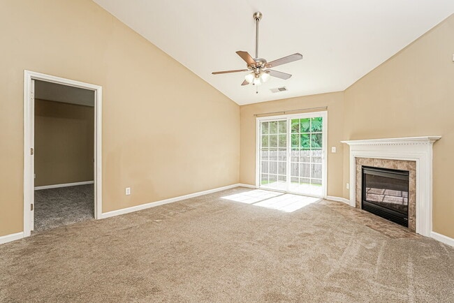 Photo - 3644 Thornaby Cir