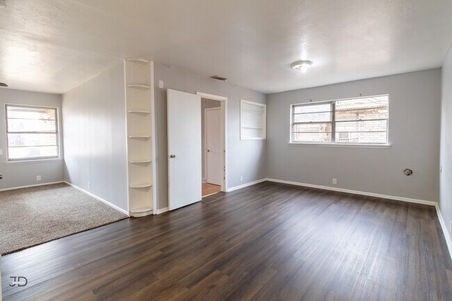 Photo - 1808 Las Cruces Ln