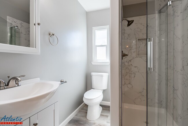 Photo - 513-517 Madison Ave Unidad 517