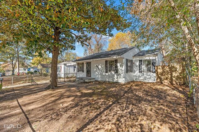 Photo - 2754 Lakehurst Ave