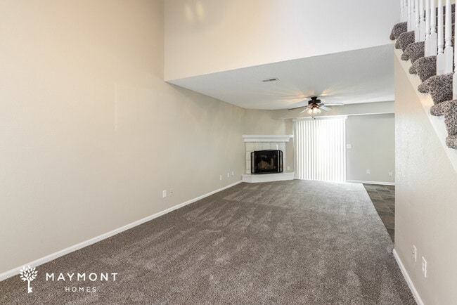 Photo - 1877 Kingbird Ct