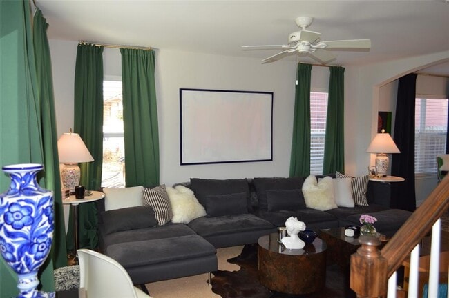 Photo - 5505 Montview St